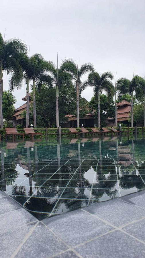 Ruenpruksa Resort Prachuap Khiri Khan Exterior photo